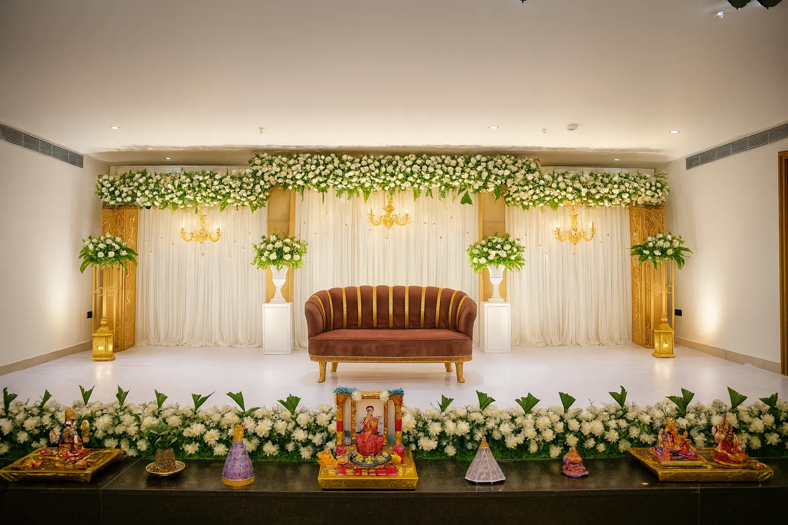 Traditional saree ceremony decoration - View 12